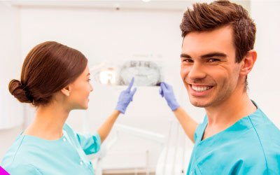 Специализированное оборудование для удаления зуба - Стоматология «Линия Улыбки»
