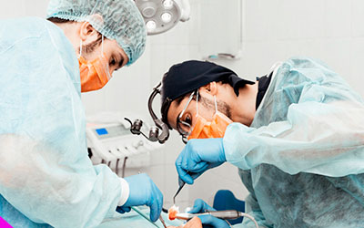 Операция по наращивания костной ткани - Стоматология Линия Улыбки