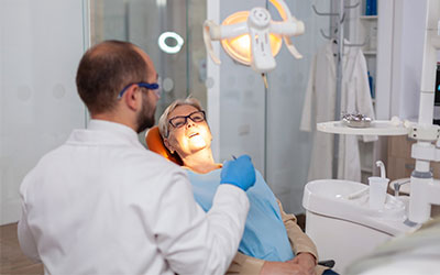 Плюсы и минусы имплантации зубов - Стоматология Линия Улыбки