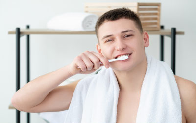 Тщательная чистка зубов - Стоматология Линия Улыбки