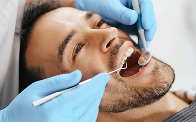 Не помешает регулярное посещение стоматолога- Стоматология Линия Улыбки