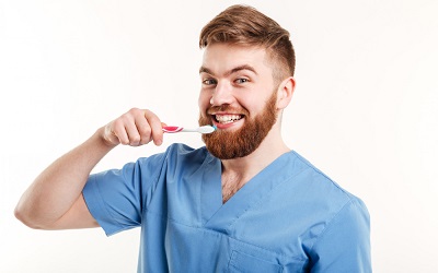 Чистка зубов - Стоматология Линия Улыбки