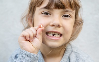 Отслеживание своевременности выпадения зубов - Стоматология Линия Улыбки