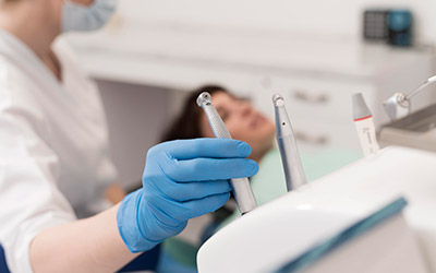 Как удаляют корень зуба - Стоматология Линия Улыбки