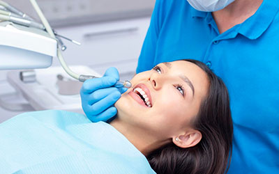 Снятие оттиска зубов - Стоматология «Линия Улыбки»