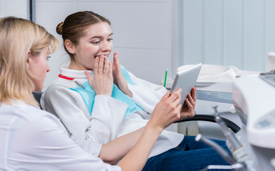 Уход за зубами во время ношения брекет-систем - Стоматология «Линия Улыбки»